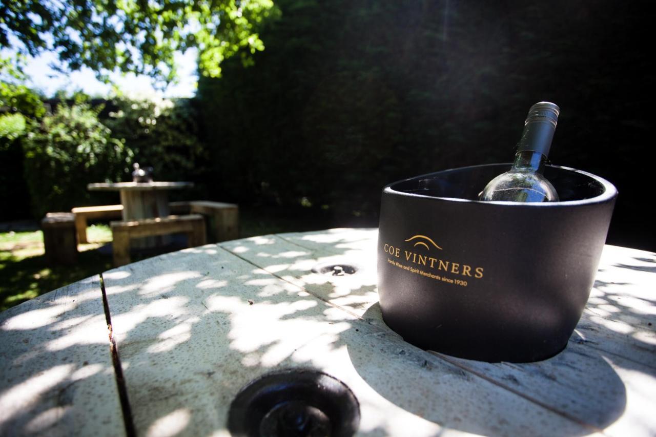 Hunters Meet Hotell Hatfield Heath Exteriör bild