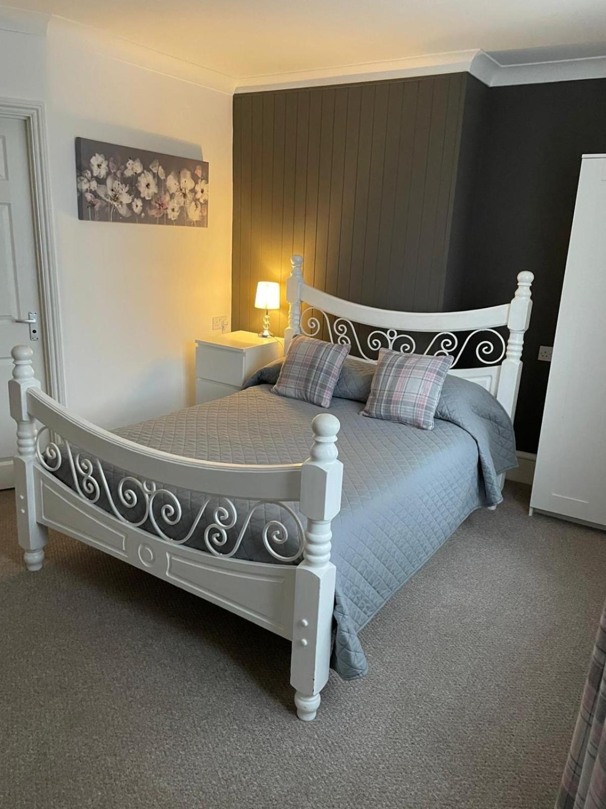 Hunters Meet Hotell Hatfield Heath Exteriör bild