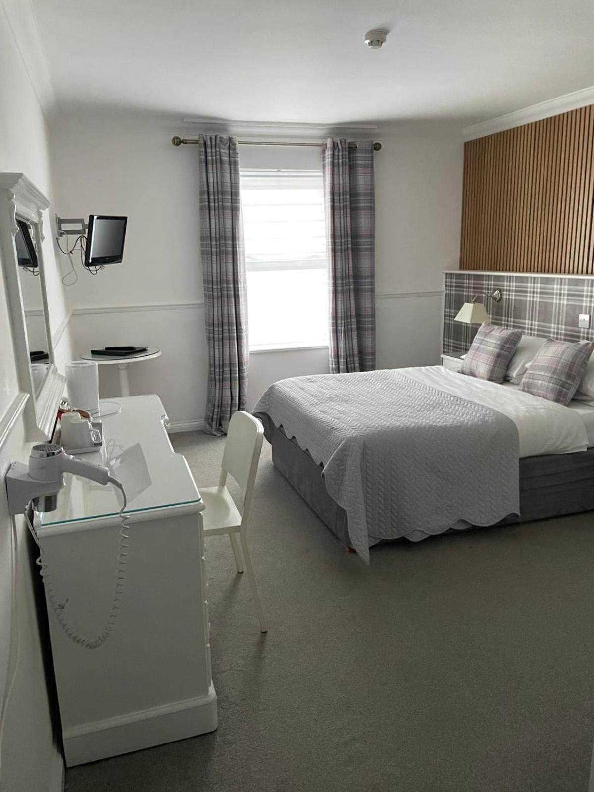 Hunters Meet Hotell Hatfield Heath Exteriör bild
