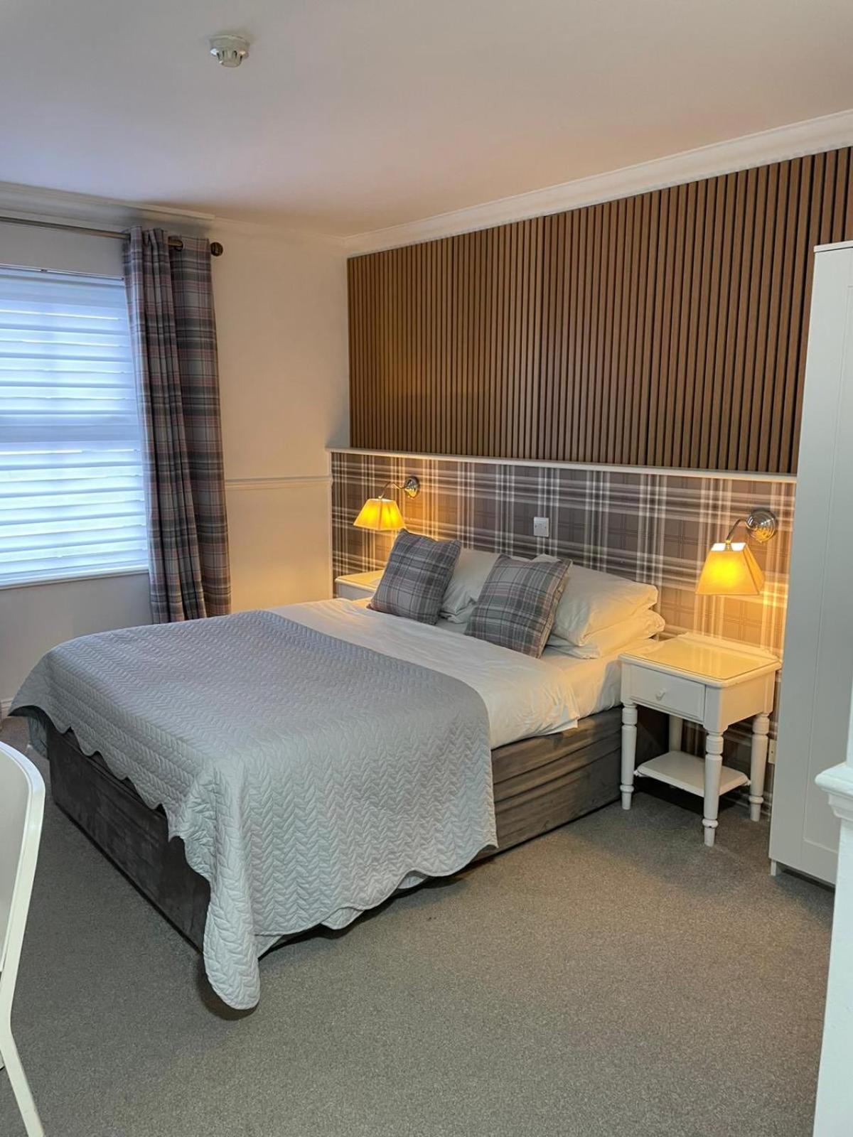 Hunters Meet Hotell Hatfield Heath Exteriör bild