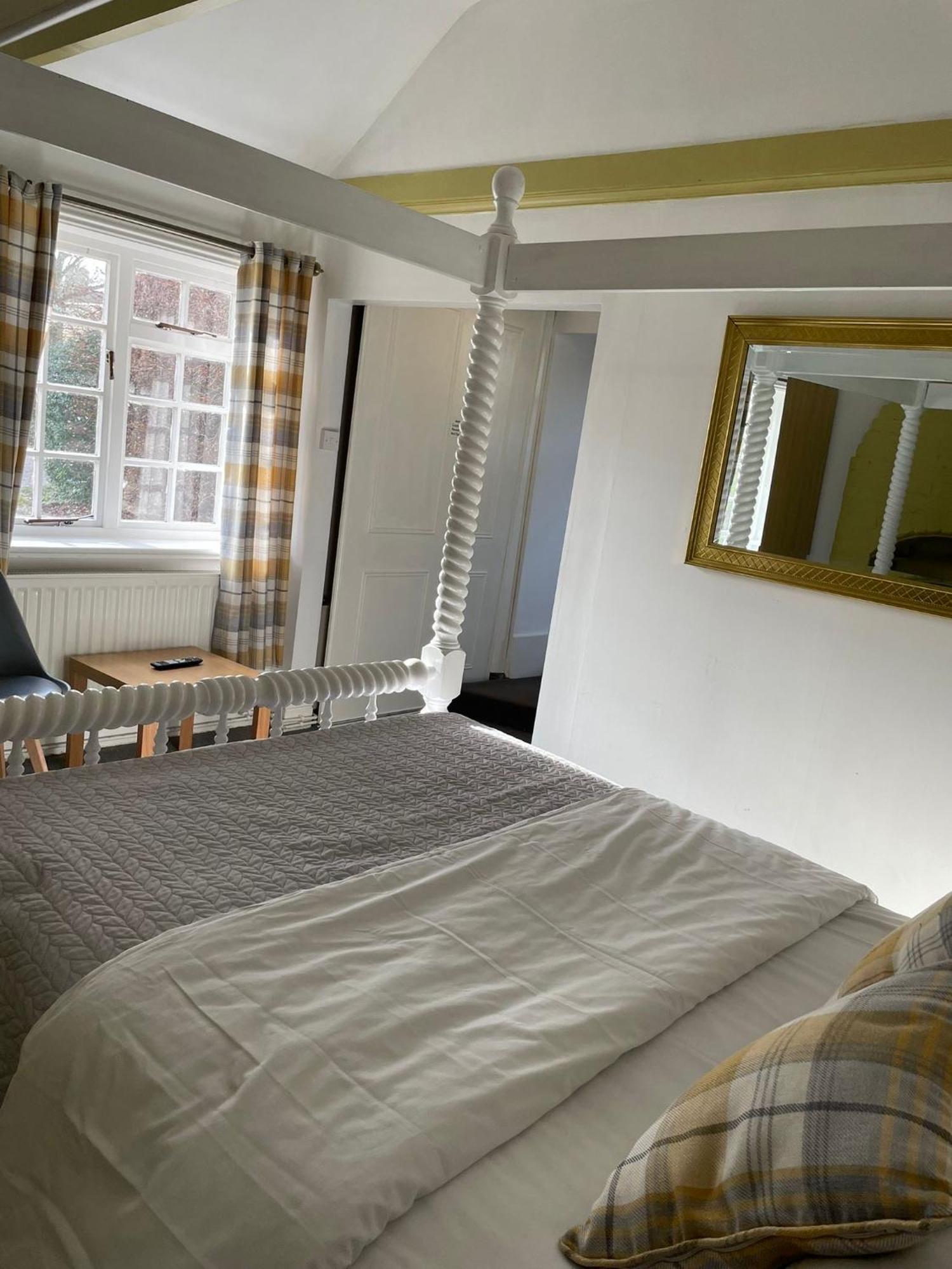 Hunters Meet Hotell Hatfield Heath Exteriör bild