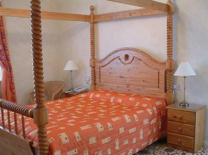 Hunters Meet Hotell Hatfield Heath Exteriör bild
